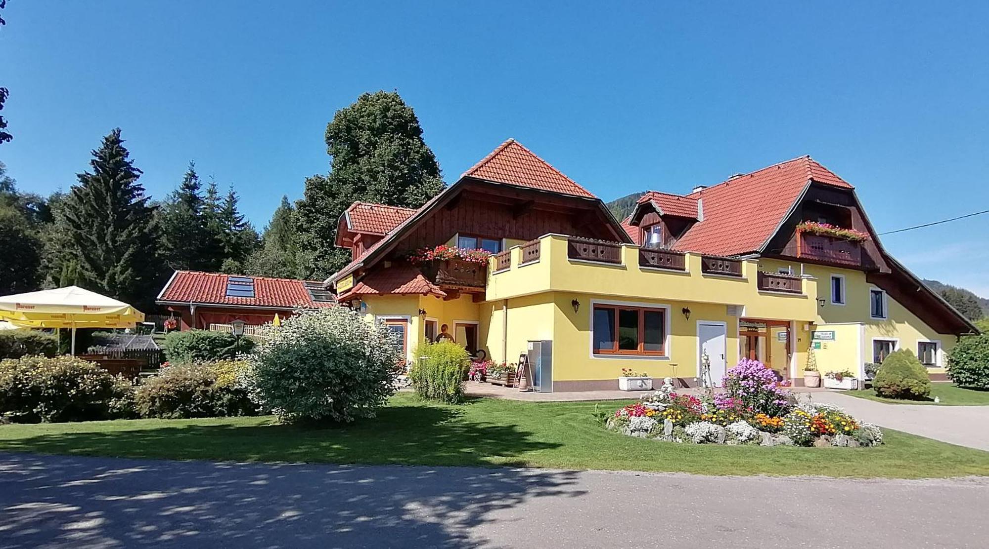 Hotel Gasthof Seeblick Zeutschach Exterior photo
